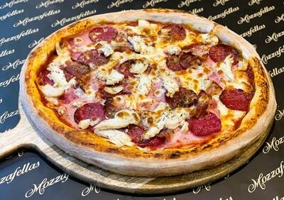Carnivore Pizza 🥩