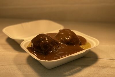 Faggots (2), Peas & Gravy