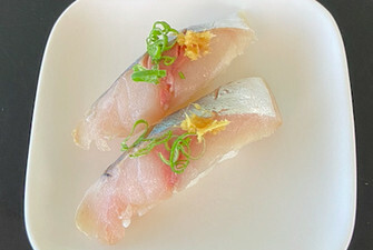 spanish mackerel w/green onion and grated ginger