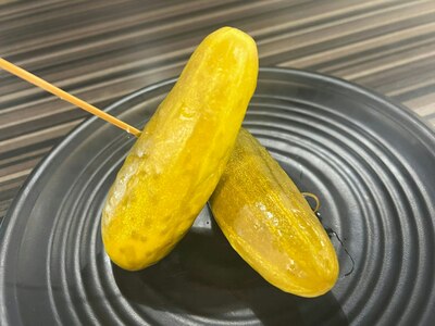 SIDE JUMBO PICKLES