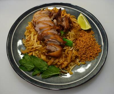 42B.PAD THAI PATO