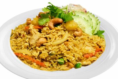 FRIED RICE WITH PINEAPPLE
