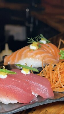 Tuna Nigiri (4)