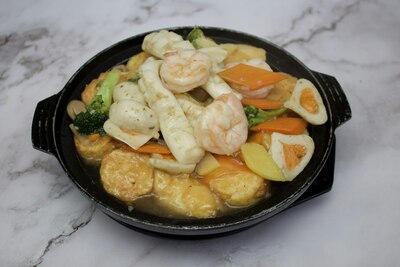 Seafood with Japanese Tofu Cooked in Clay Pot 海鲜玉子豆腐煲