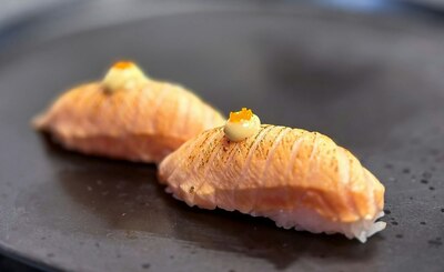 flambeed Nigiri (6)