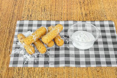 CRUMBED MOZZARELLA STICKS