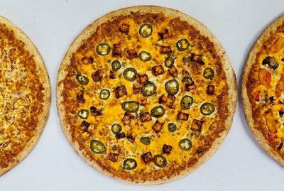 3 Large Pizzas