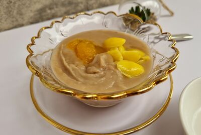 H10.   Yam paste With gingko