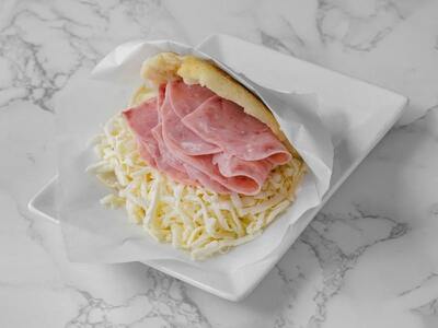 Arepa de Jamóny queso Llanero