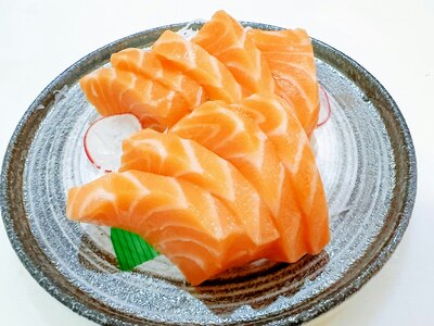 Sh2. Sashimi Salmón