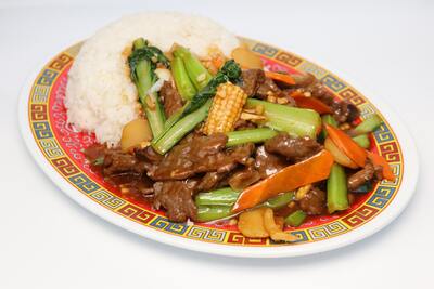 Beef Slice & Chinese Vegetable Big Plate Rice 菜远牛肉饭