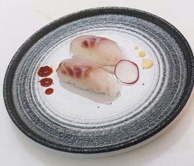 S4. Nigiri de Lubina