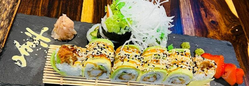 INSIDE-OUT-SUSHI-ROLL (a,f,h,d,n,b) / 8 Stück