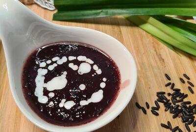 H14.  Black glutinous rice with coconut milk