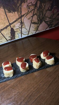 Hot Banana Guava Sauce (8)