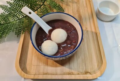H4.  Red Bean Paste and Tangyuan