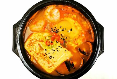 Soontofu Jjigae  韩式海鲜豆腐汤