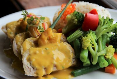 PESCADO RELLENO CON LANGOSTINOS
