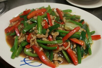Fried Shredded Pork with Green Peppers 青椒丝炒肉丝
