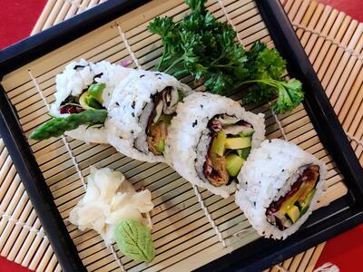 Futomaki Veggie Uramaki 4pcs