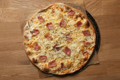 Pizza Carbonara