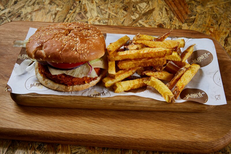 HAMBURGUESAS Y TAPAS