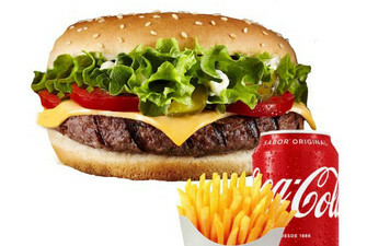 Hamburguesa con patatas y refresco