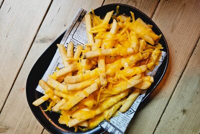 Gluten Free Cheddar Cheesy Skin-on fries