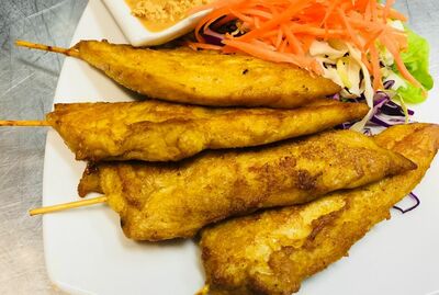 CHICKEN SATAY SKEWERS (4 pcs)