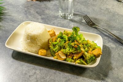 VEGAN Broccoli & Tofu