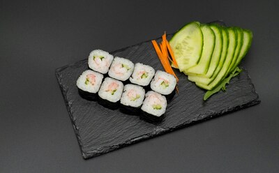 Prawn & Cucumber Maki