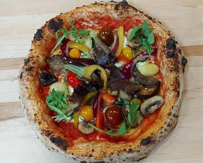 Pizza Végétarienne / Vegetarian Pizza (Vegeterin)