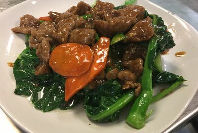牛肉芥兰 Beef GaiLan (Chinese Broccoli) in Garlic Sauce