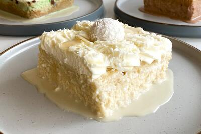 Raffaello Milk Cake (Baked In Store)