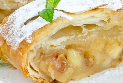 Strudel de manzana / Apple strudel con cinamon