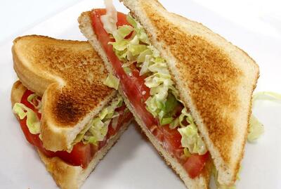 Sandwich aux tomates | Tomato sandwich