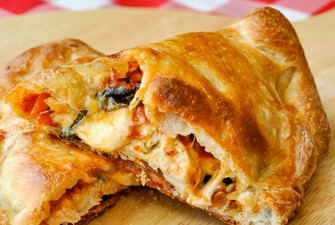 The Pollo Picante Calzone
