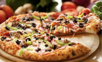 Borza's Special Pizza
