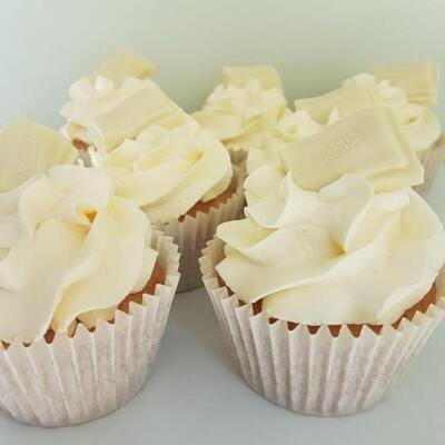 Cupcake Box