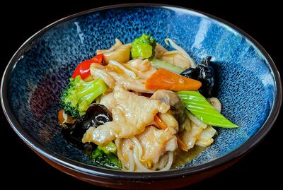 13. Chop Suey Gemüse (+ Fleisch)