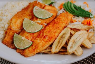 Pescado empanizado (Breaded Tilapia)