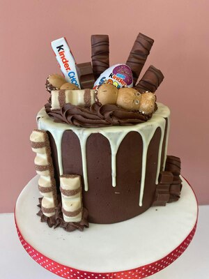 Kinder Drip Cake