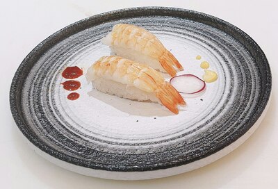 S6. Nigiri de Langostinos
