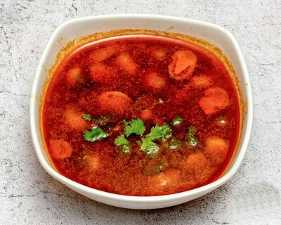 Seafood Tom Yum Soup 海鲜冬荫功