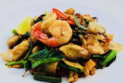 PAD KEE MAO (Stir Fried Drunken Noodles) 🌶️🌶️