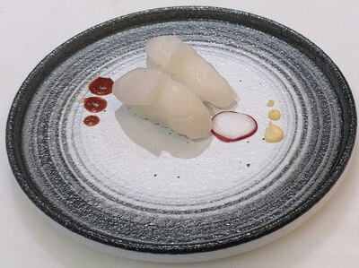 S5. Nigiri de Vieira