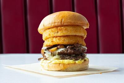 The M50 Deluxe Hamburger