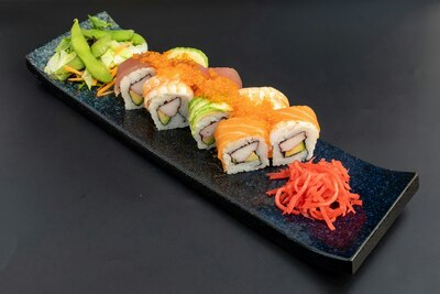 Rainbow Roll (8 Pcs)