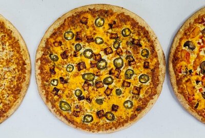 3 Medium Pizzas