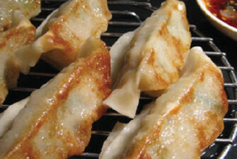Gyoza (6 Pieces)